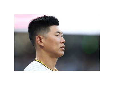 송성문 벤치에서 경기 끝까지 지켜서 팬들 반응 뜨거운 이유